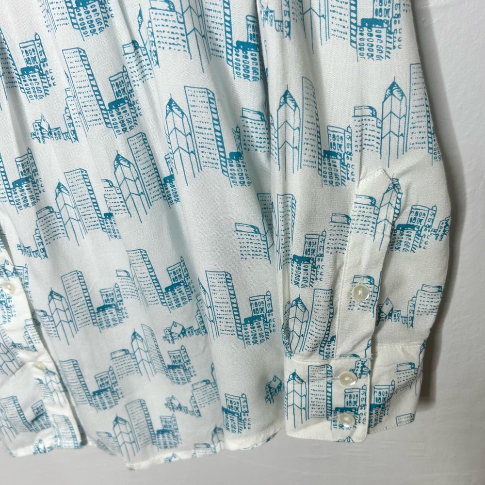 Style & Co. White and Blue Lightweight Summer Cooling Button Down/Up Shirt - Picture 5 of 9